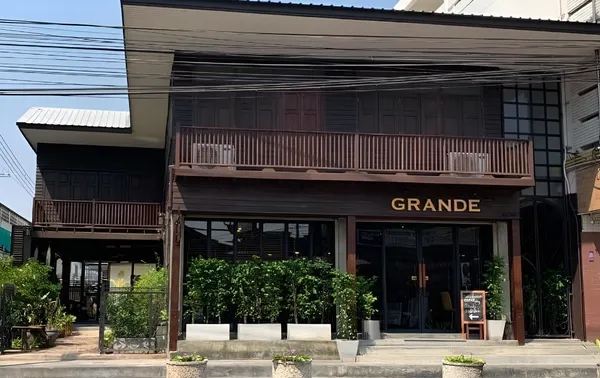 แกรนด์ คาเฟ่