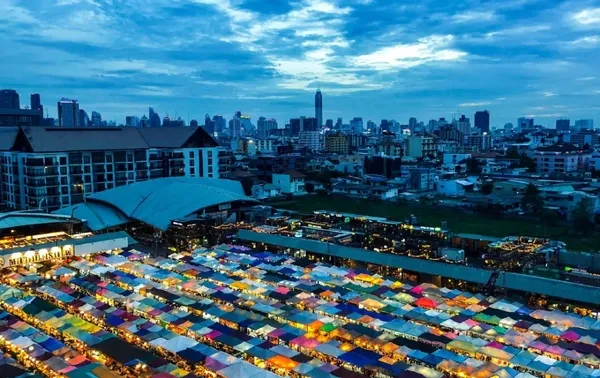 ตลาดเซฟวัน (Save One Market)